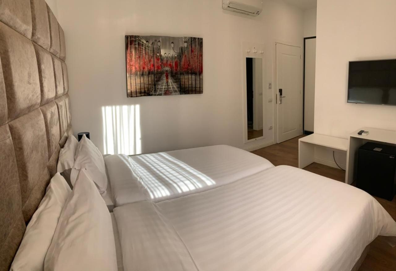 Ramel Hotel Тирана Экстерьер фото