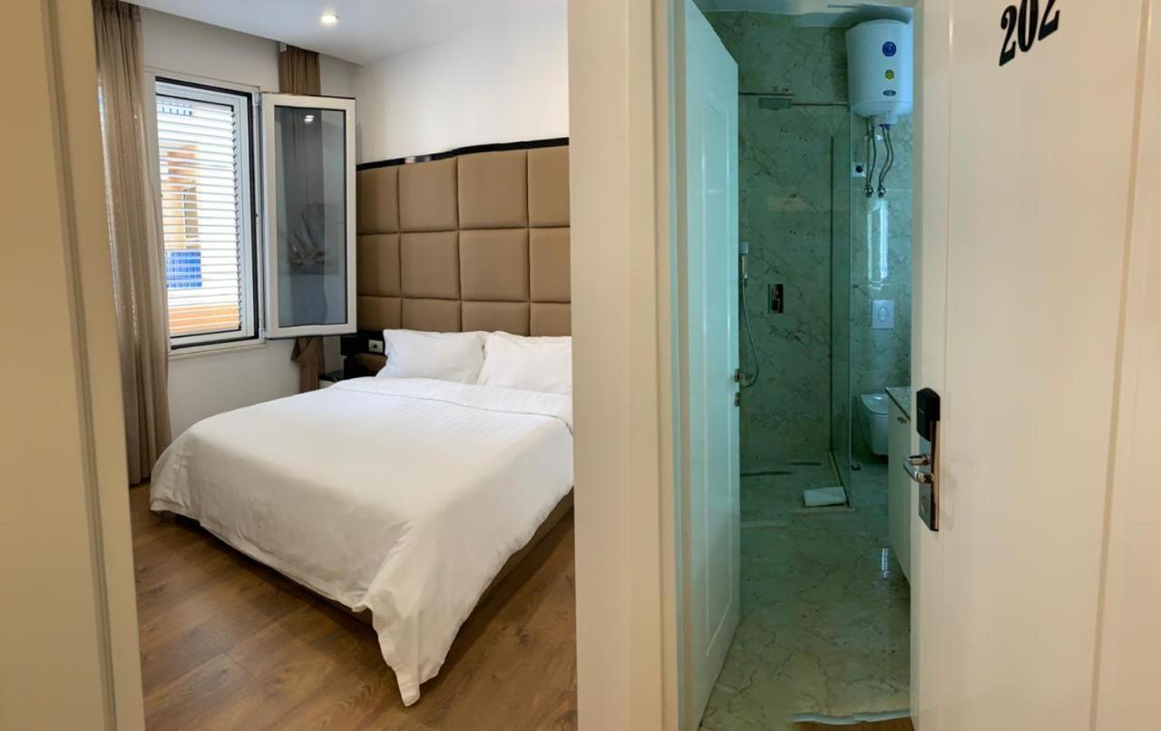 Ramel Hotel Тирана Экстерьер фото